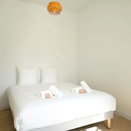 Centre - Jet D'eau - T2 Paracou Apartment *
